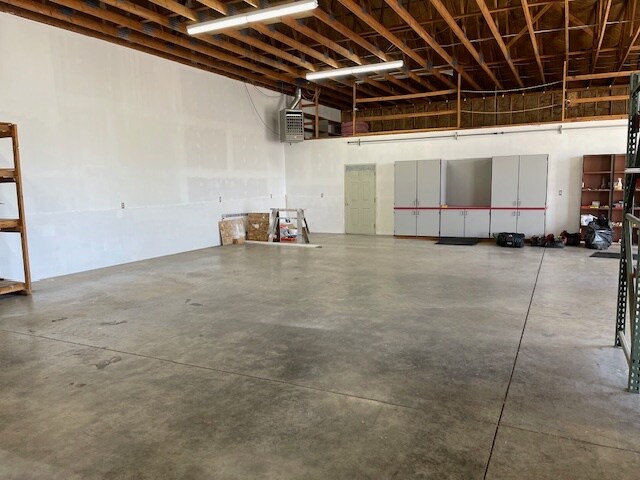 More Photos Of 1170 Anderson Pl SE, Albany Warehouse For Lease