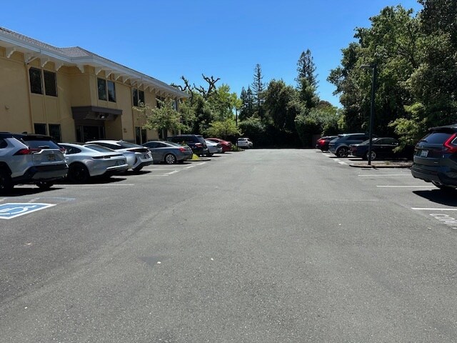More Photos Of 10 Commercial Blvd, Novato Office For Lease