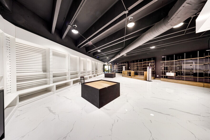 More Photos Of 380 E 9th St, Hialeah Unknown For Lease