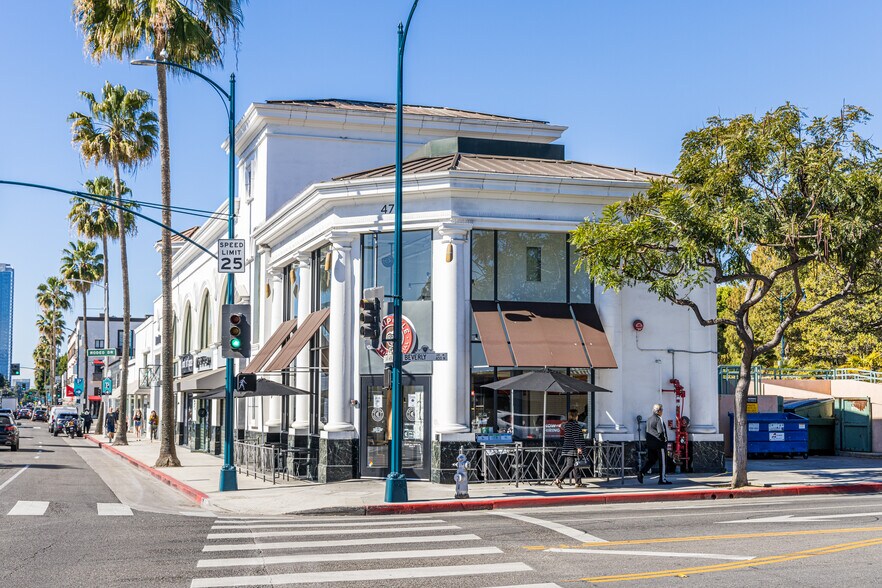 More Photos Of 9455-9469 S Santa Monica Blvd, Beverly Hills Storefront For Lease