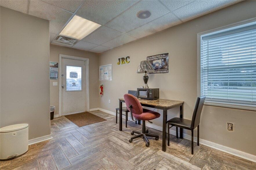 More Photos Of 1330 US 17, Seville Warehouse For Sale