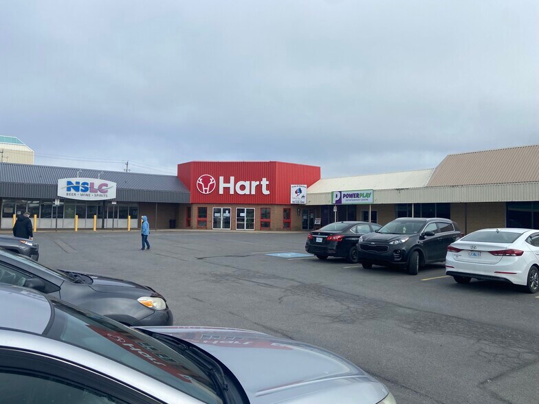 More Photos Of 634 Reeves St, Port Hawkesbury General Retail For Lease