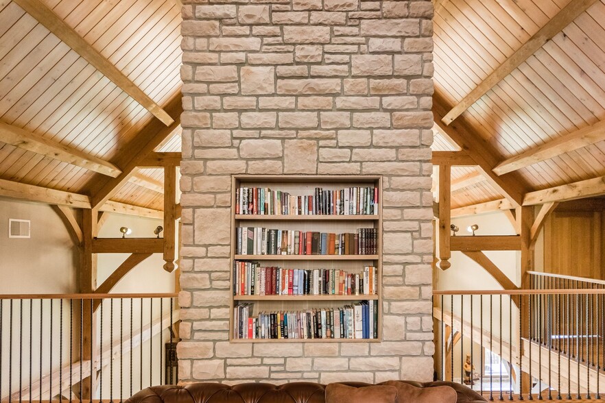 More Photos Of 16012 OH-678, Rockbridge Lodge Meeting Hall For Sale