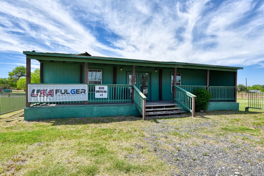 Primary Photo Of 4515 Smith Rd, Von Ormy Truck Terminal For Lease