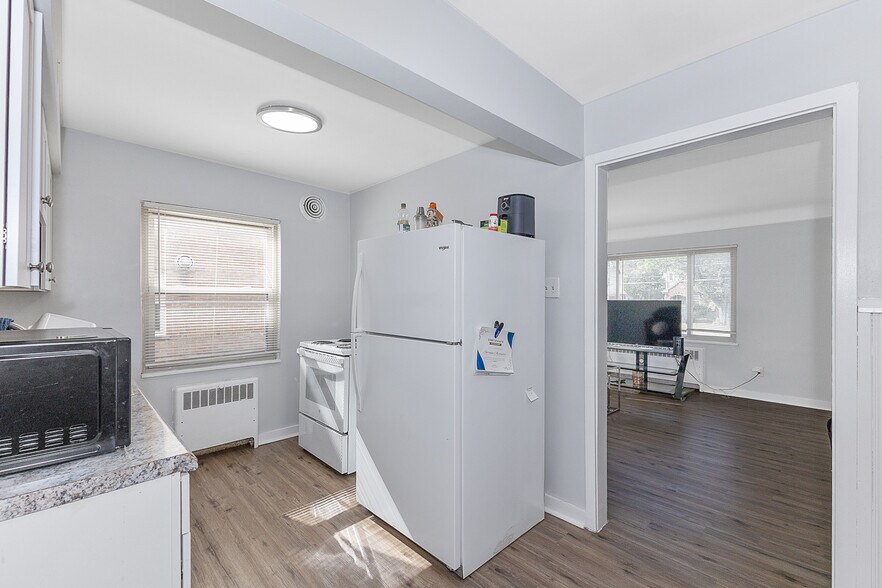 More Photos Of 6914 Montgomery Rd, Cincinnati Apartments For Sale