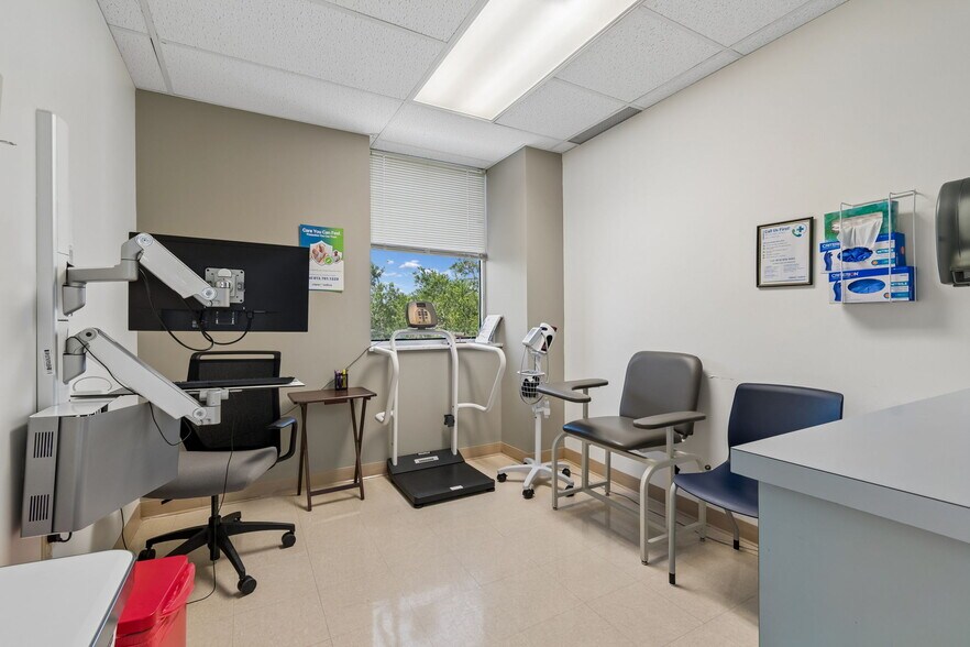 More Photos Of 4700-4708 N Habana Ave, Tampa Medical For Lease