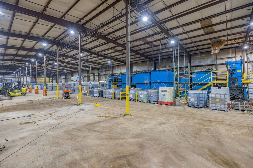 More Photos Of 120 McDougall Ct, Greenville Unknown For Lease