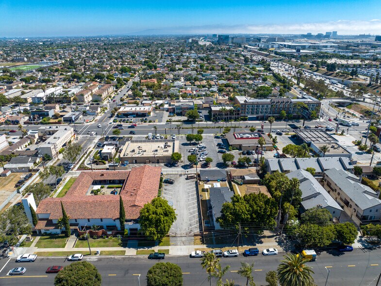 More Photos Of 605-619 W Manchester Blvd, Inglewood Unknown For Lease