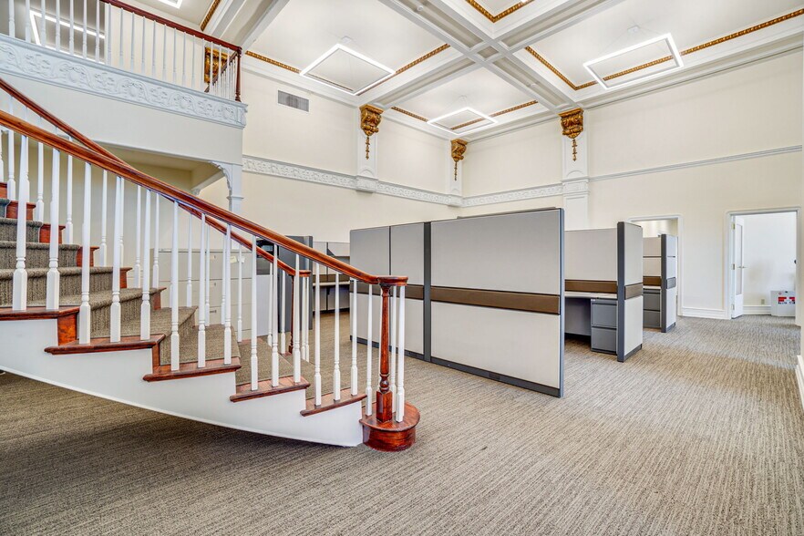 More Photos Of 701 5th St, Eureka Office Residential For Sale