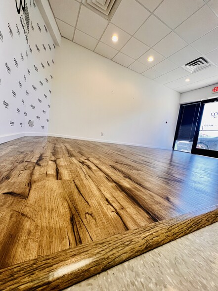 More Photos Of 163 Business Park Dr, Lebanon Light Manufacturing For Lease