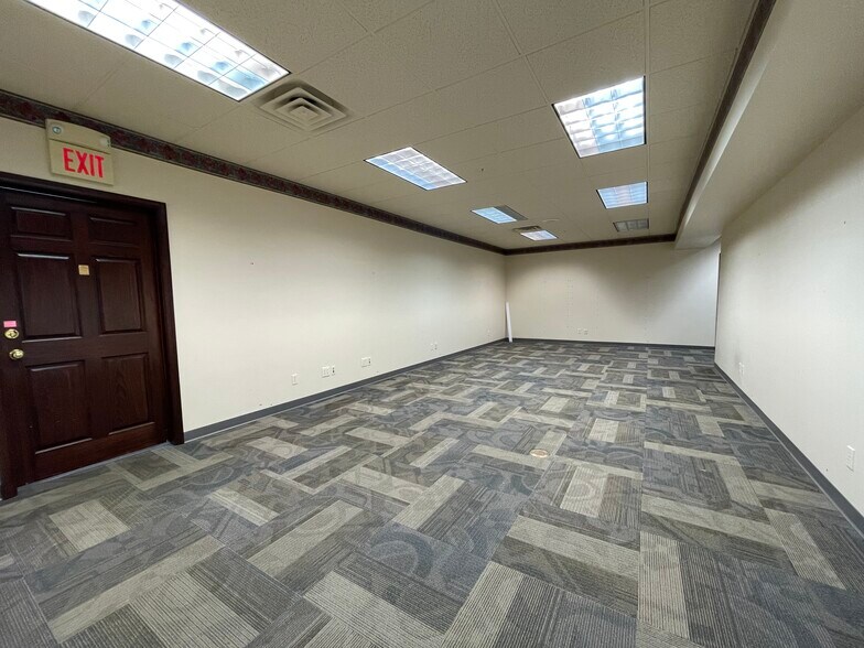 More Photos Of 931 S 9th St, Bismarck Loft Creative Space For Sale