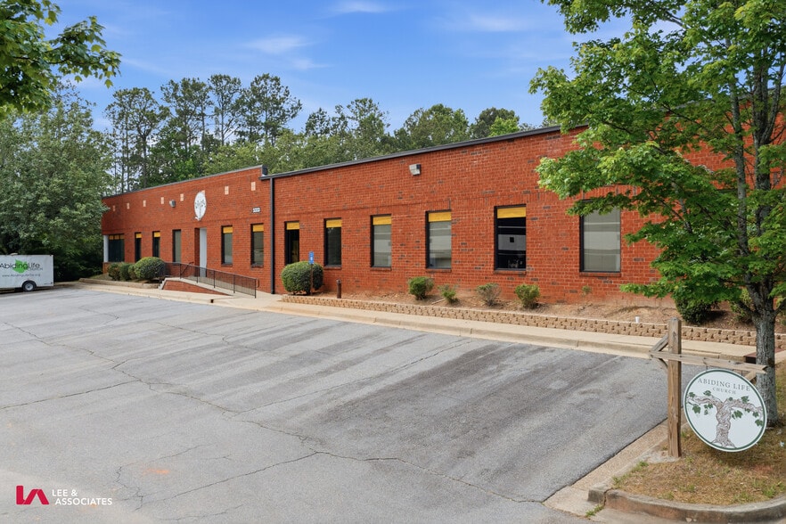Primary Photo Of 5333 Bells Ferry Rd, Acworth Light Distribution For Sale
