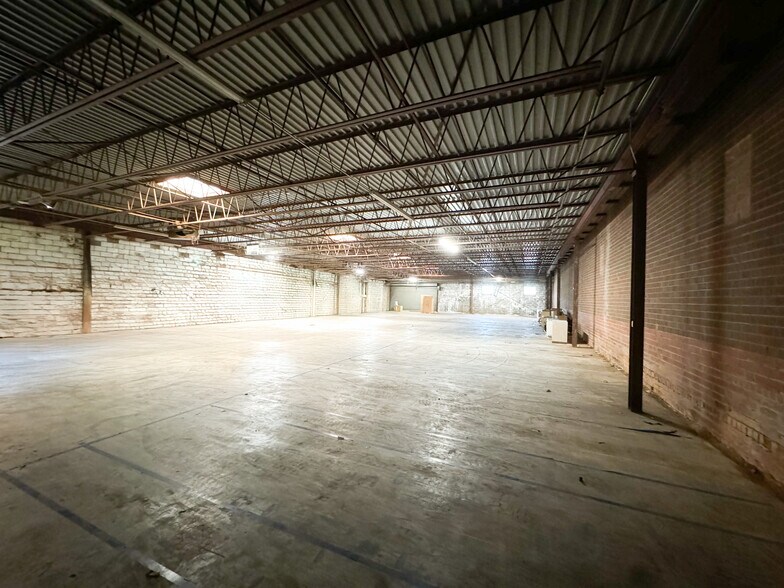 More Photos Of 120 11th St NW, Hickory Warehouse For Sale