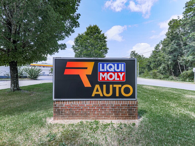 More Photos Of 4435 State Bridge Way, Alpharetta Auto Repair For Sale