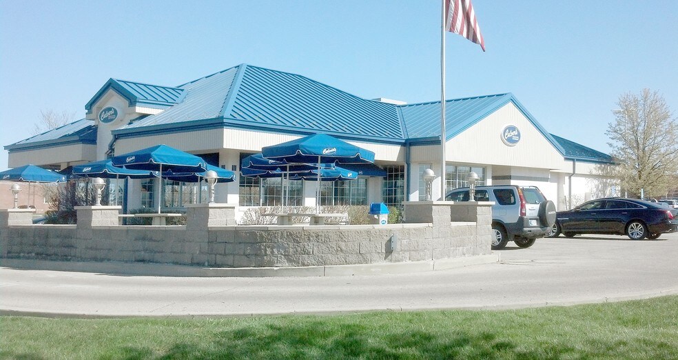 More Photos Of 7035-7401 E 96th St, Indianapolis Unknown For Lease