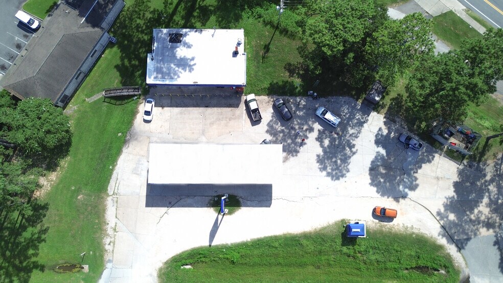 More Photos Of 30960 Blue Star Hwy, Midway Service Station For Sale