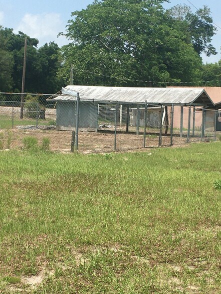 More Photos Of 2046 US Highway 17 N, Seville Auto Dealership For Sale