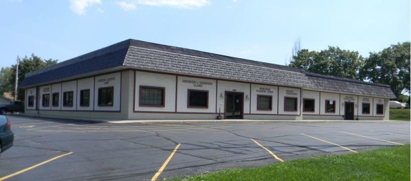 Primary Photo Of 4402-4406 S 68th St, Greenfield Office For Sale