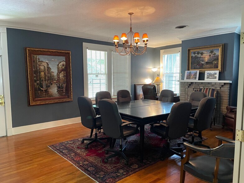 More Photos Of 2019 Government St, Baton Rouge Office For Sale