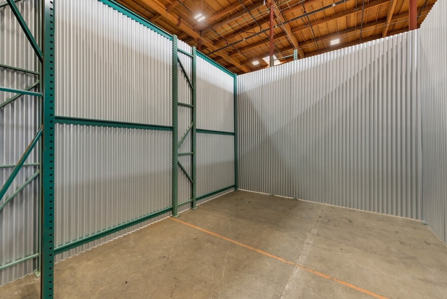 Primary Photo Of 18255 Segale Park Drive B, Tukwila Warehouse For Lease
