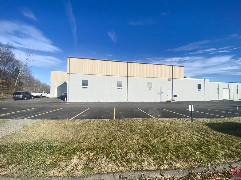 Primary Photo Of 250 John Downey Dr, New Britain Manufacturing For Lease