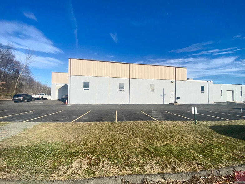 More Photos Of 250 John Downey Dr, New Britain Manufacturing For Lease