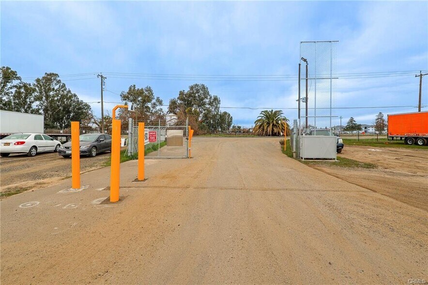 More Photos Of 788 E Childs Ave, Merced Warehouse For Lease