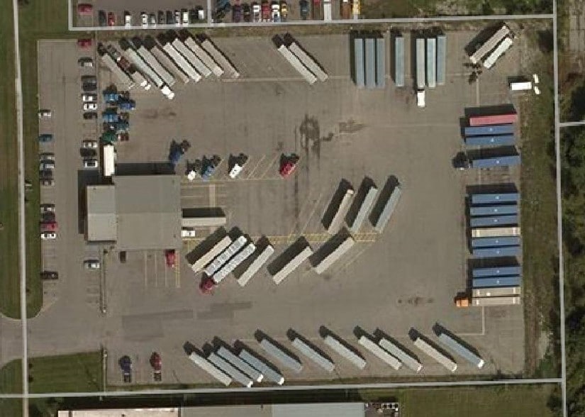 More Photos Of 9445 Inkster Rd, Taylor Truck Terminal For Sale