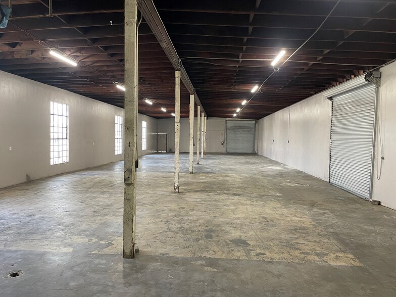 More Photos Of 1401 W 15th St, Long Beach Warehouse For Sale