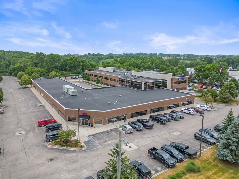 More Photos Of 1455 S Lapeer Rd, Lake Orion Hospital For Lease