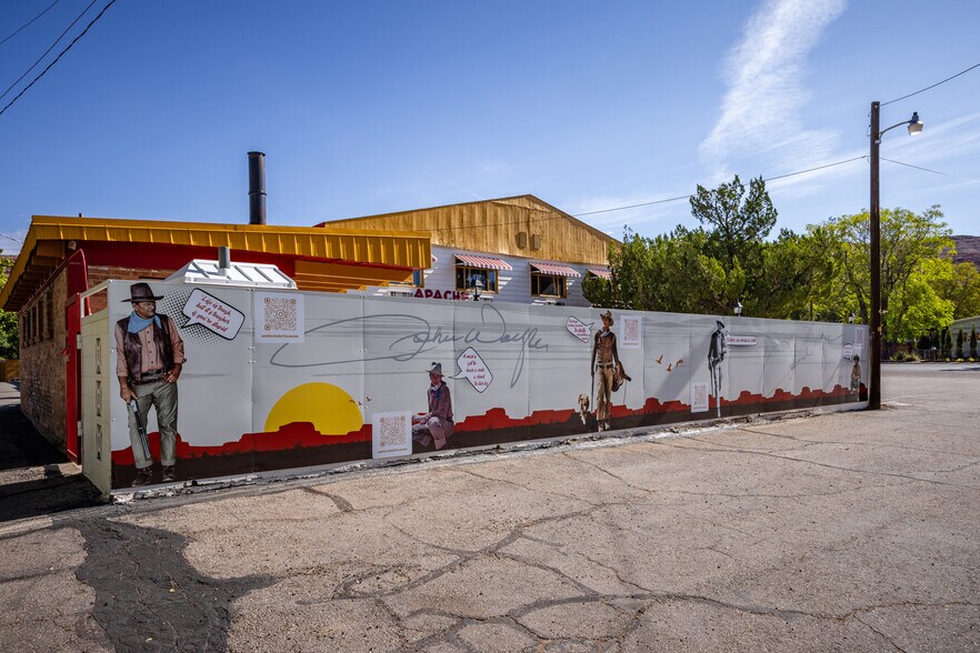 More Photos Of 166 S 400 E, Moab Hotel For Sale