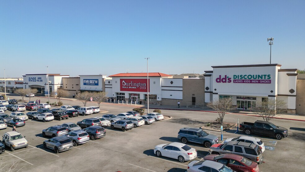 More Photos Of 7014 FM 78, San Antonio Unknown For Lease
