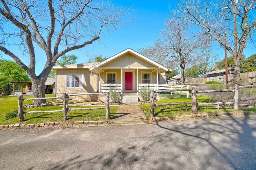 More Photos Of 201 Church Hill Ln, Liberty Hill Specialty For Sale