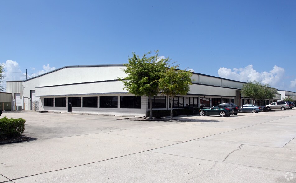 More Photos Of 146 Dunbar Ave, Oldsmar Light Manufacturing For Lease
