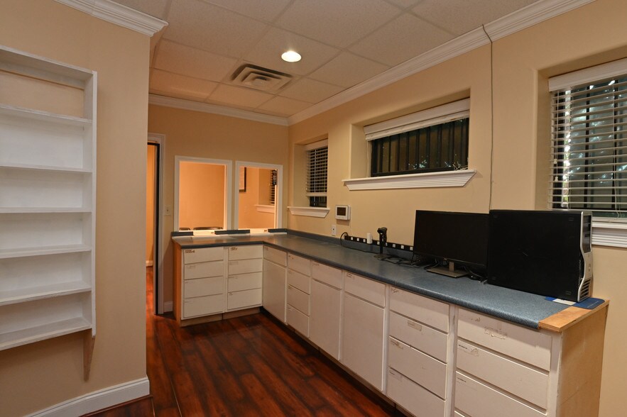 More Photos Of 2715 Fannin St, Houston Medical For Sale