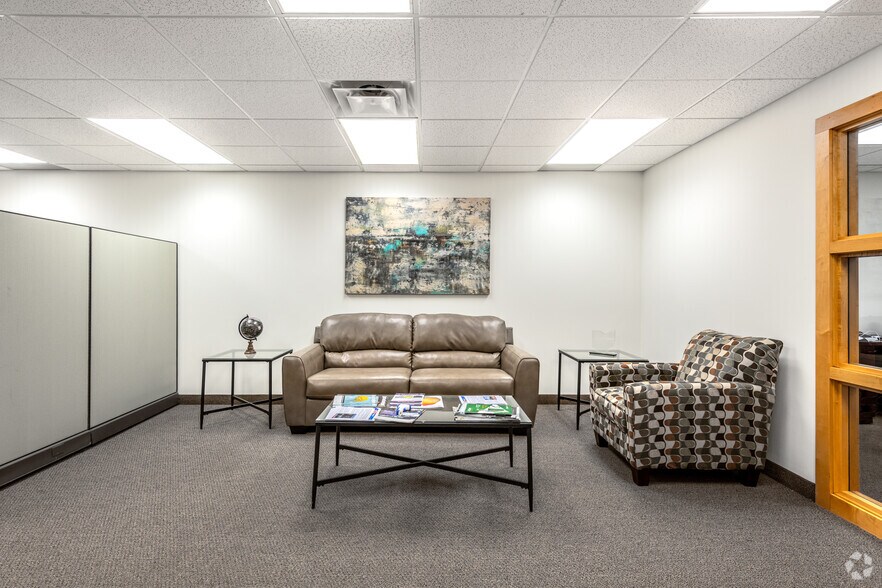 More Photos Of 450 Grant St, Akron Office For Lease