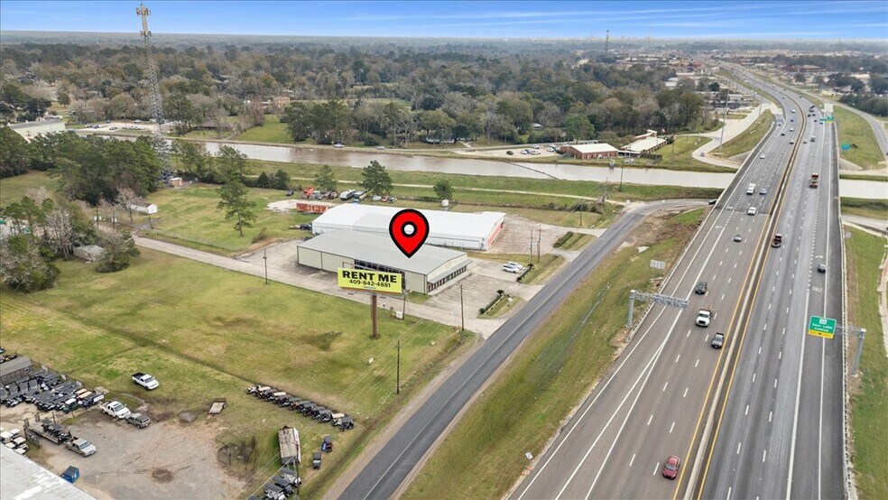More Photos Of 7920 Eastex Fwy, Beaumont Light Distribution For Sale