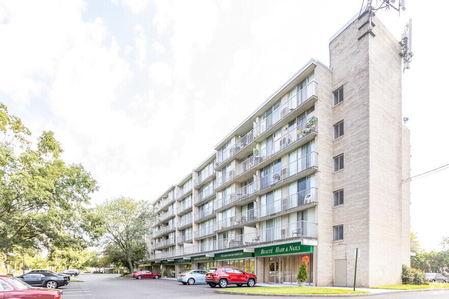 More Photos Of 401 Cooper Landing Rd, Cherry Hill Apartments For Lease