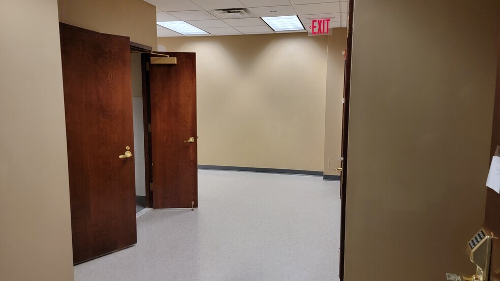 More Photos Of 5020 Route 9W, Newburgh Storefront Retail Office For Lease