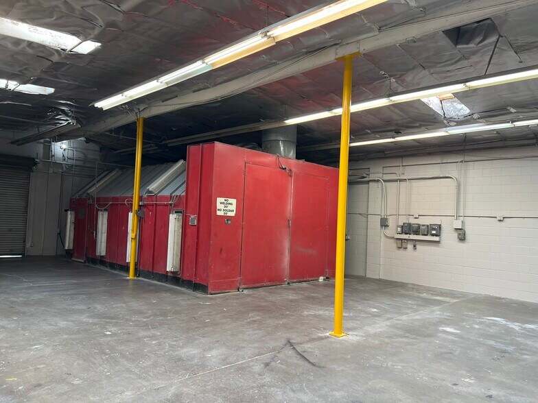 More Photos Of 500 S Raymond Ave, Fullerton Warehouse For Lease