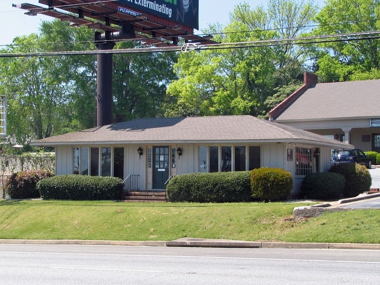More Photos Of 3551 Macon Rd, Columbus Freestanding For Lease