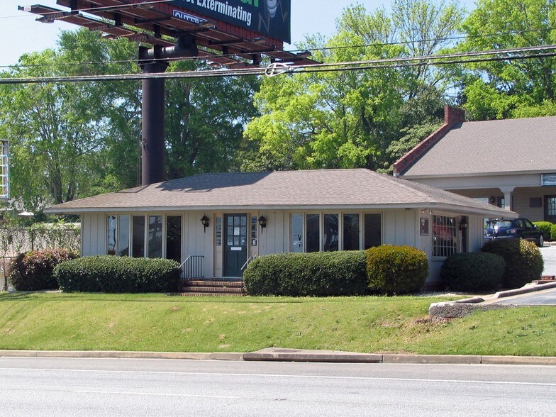More Photos Of 3551 Macon Rd, Columbus Freestanding For Lease