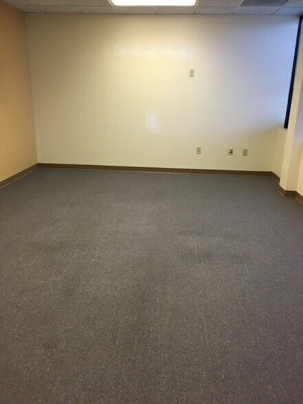 More Photos Of 5161 Brook Hollow Pky, Norcross Unknown For Lease