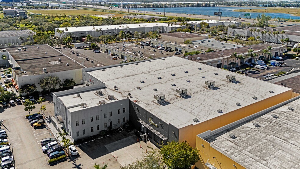 More Photos Of 3500-3508 NW 114th Ave, Miami Warehouse For Lease