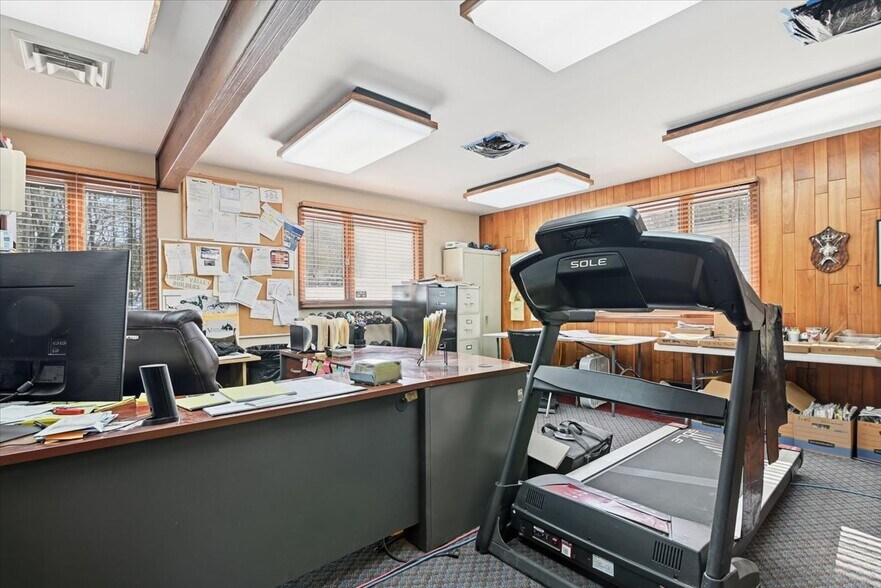 More Photos Of 647 Route 739, Lords Valley Office For Sale