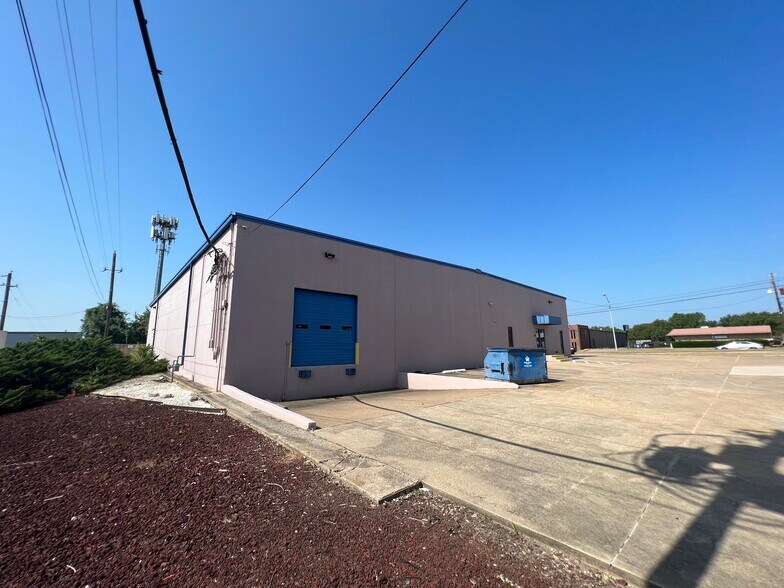 More Photos Of 1190 Explorer St, Duncanville Light Manufacturing For Sale