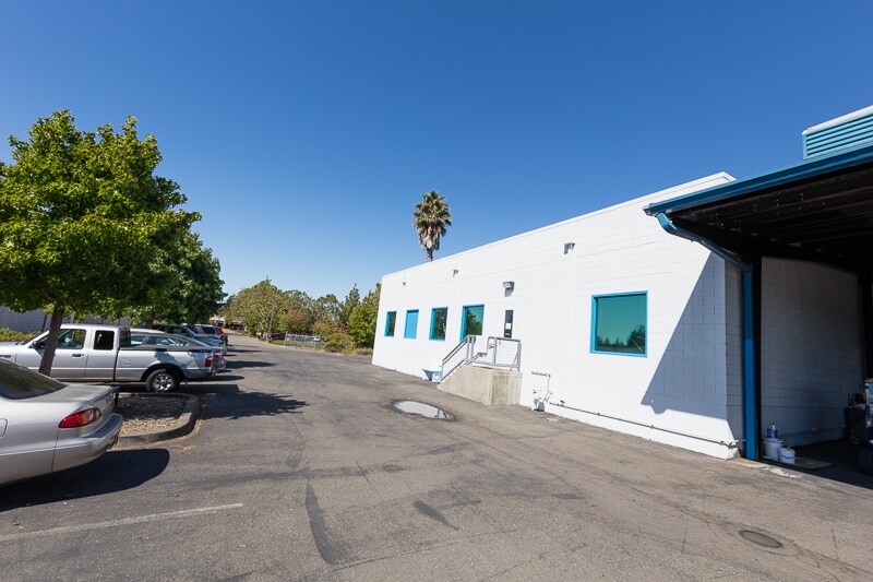 More Photos Of 5980 State Farm Dr, Rohnert Park Distribution For Sale