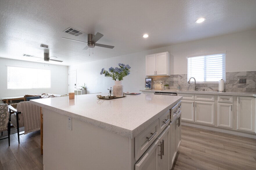 More Photos Of 2301 N 27th St, Phoenix Multifamily For Sale