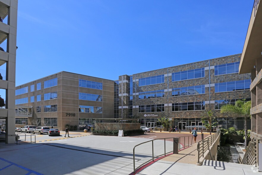More Photos Of 7910 Frost St, San Diego Medical For Lease