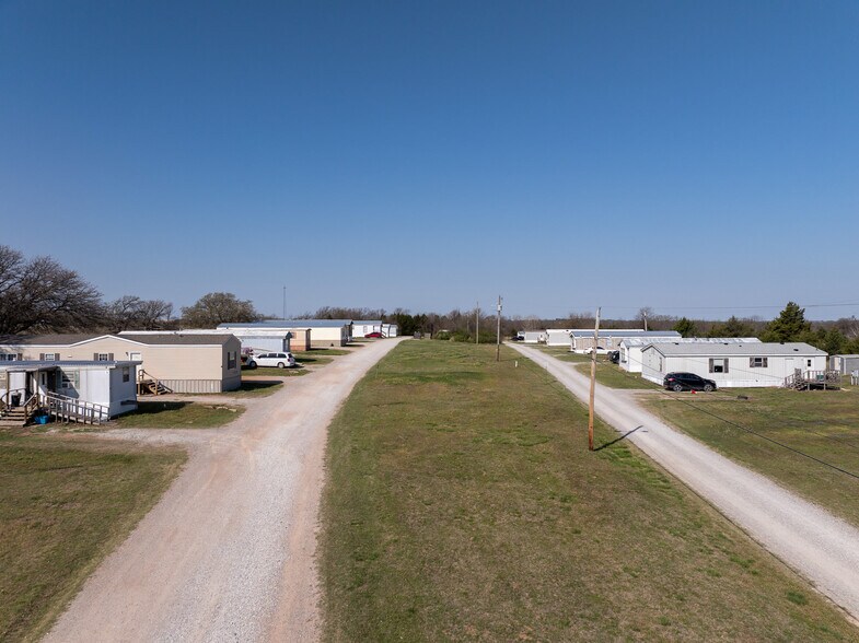 More Photos Of 16504 Gaddy Rd, Shawnee Manufactured Housing Mobile Home Park For Sale